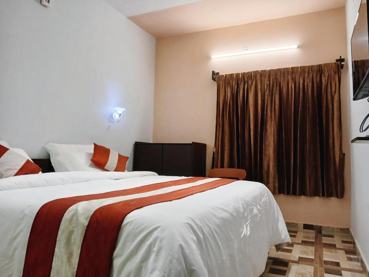 Ponmurugan Residency Кодайканал Экстерьер фото