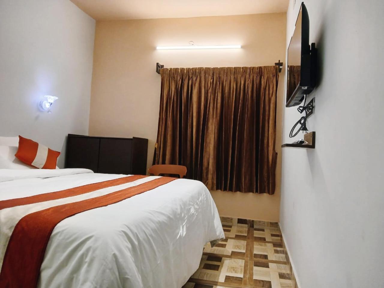 Ponmurugan Residency Кодайканал Экстерьер фото