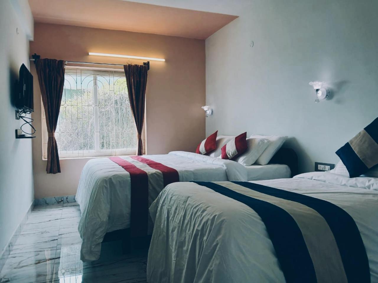 Ponmurugan Residency Кодайканал Экстерьер фото