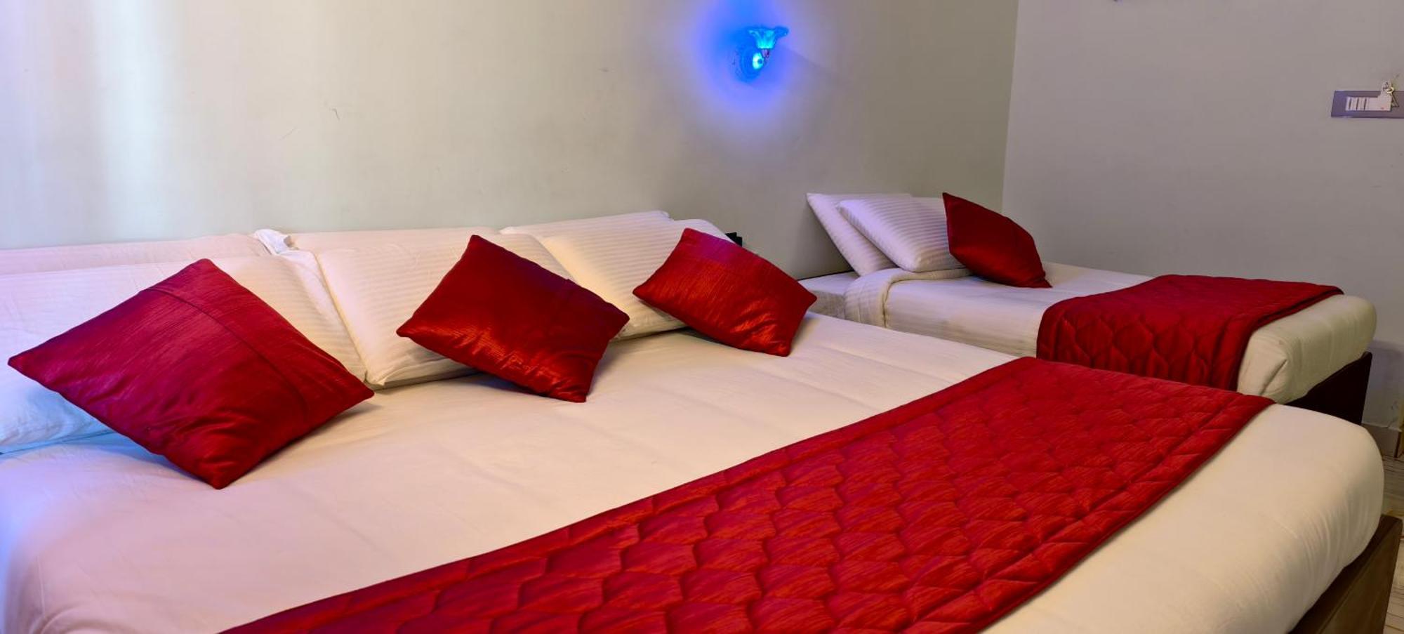 Ponmurugan Residency Кодайканал Экстерьер фото