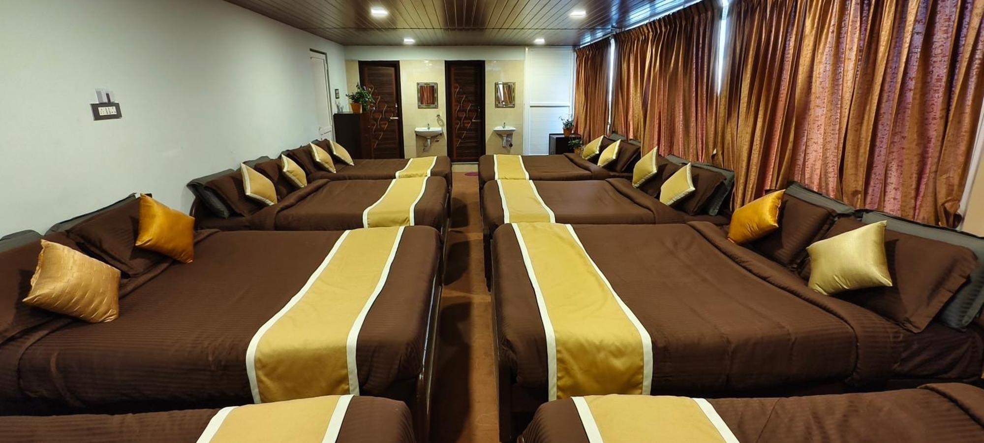 Ponmurugan Residency Кодайканал Экстерьер фото